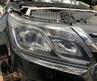 ĐỘ BI LED XE TRAILBLAZER